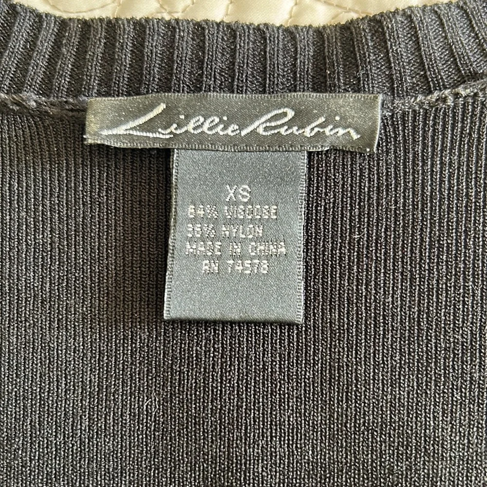 Ladies Top - Picture 3 of 3